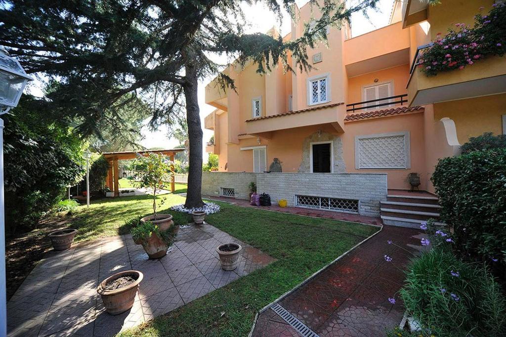 Villa Axa Casal Palocco Bagian luar foto